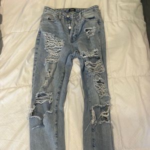 Light blue boyfriend jeans